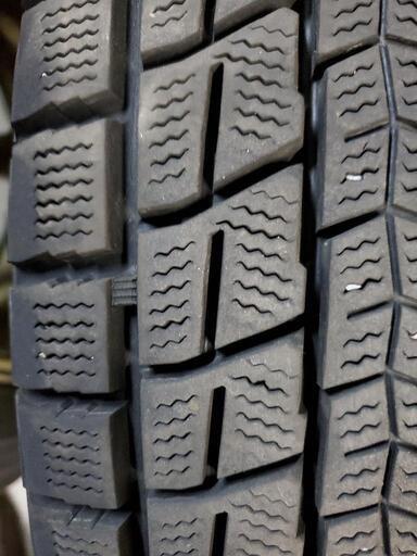 215/65R16 ダンロップウィンターマックスSJ8  2014年製
