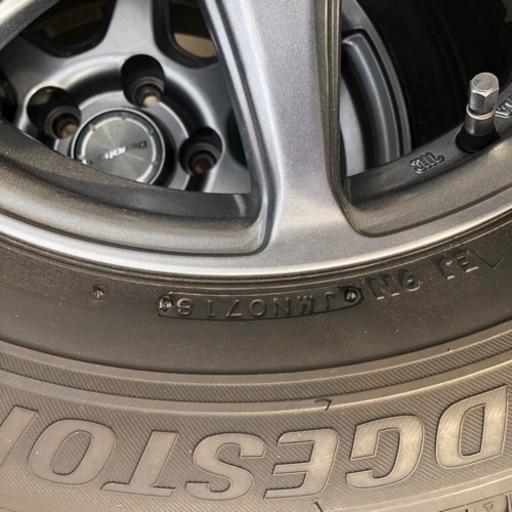 ブリザック　スタッドレス　2018年製　ミニバン　195/65r15