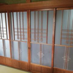処分間近　レトロ　50年前の組子等が施された建具です。