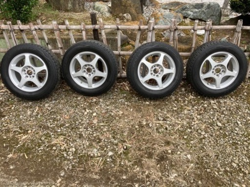 195/65R15 91Q  スタッドレスタイヤ　ホイル付き