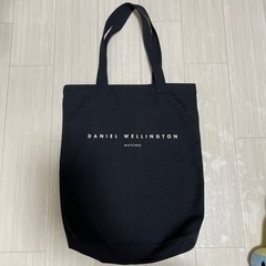 ダニウェルウェリントン　トートバッグ　黒　シンプル