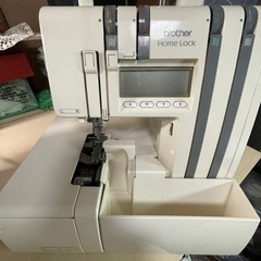 ブラザー　ホームロック　針板　見つかりました。