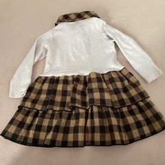 韓国子供服　フリルスカート　茶色　厚手　ワンピース130の画像
