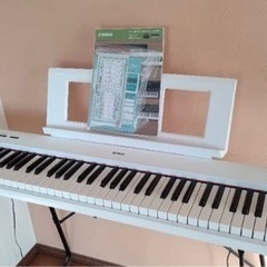 ピアジェーロ NP-32WH 76鍵盤 電子キーボード ペダル付き