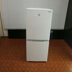 ID 987157　冷蔵庫シャープ152L　２０２１年製　SJ-15E8-KW