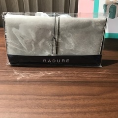 【特価でお譲りします。】新品未使用　ラドゥール・ベルト付き長財布