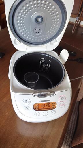 ヤマダセレクト　１０合　マイコンジャー炊飯器　2020年式