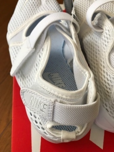 NIKE スニーカー?