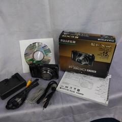 富士フィルム　FinePix   F300　デジタルカメラ