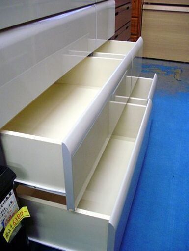 札幌 値下げ タンス 幅120×奥行42×高さ99㎝ 4段 引出し×8 衣類収納 グレー エナメル調 本郷通店