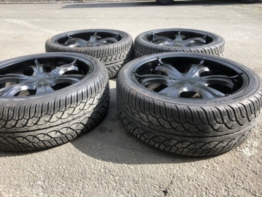 サバーバンに使用　24インチタイヤホイールセット