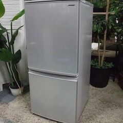 シャープ 2ドア冷蔵庫 付け替えどっちもドア 137L SJ-D14E-S シルバー 2019年製 SHARP 冷蔵庫 中古家電 店頭引取歓迎 使いまわし■R4475) シャープ 2ドア冷蔵庫 付け替えどっちもドア 137L SJ-D14E-S シルバー