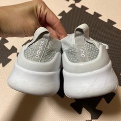 adidas アディダス　スニーカー　24.0㎝の画像