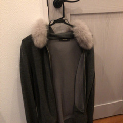 コムサメン フォックス カーディガンの画像