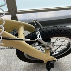 【お取引中】折り畳み自転車ログアウトランク　14インチ変速なし　ベージュ　サドル盗難防止ロック付きの画像