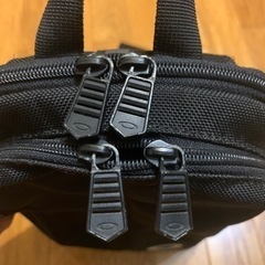オークリー　スリングバッグの画像