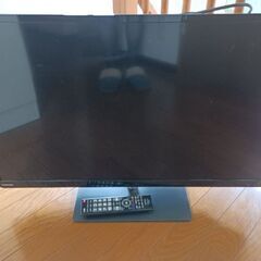 【美品】2013年製　TOSHIBA　32型液晶テレビ