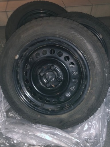 175/65R15 ヨコハマ iceGUARD スタッドレス 引き取り歓迎 18年製造