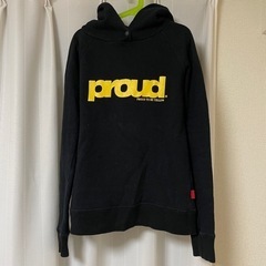 黒　フード付き　長袖　パーカー