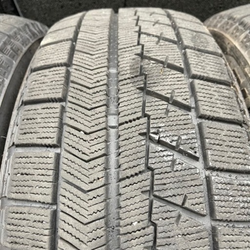 バリ山　BRIDGESTONE ブリジストン　 VRX 205/60R16 スタッドレス  タイヤ　2016年製