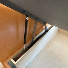 ガス圧　跳ね上げ式　大容量収納ベッド（オーク色）の画像