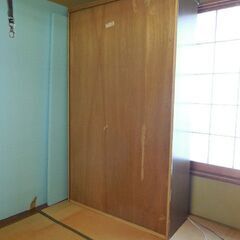 全面ガラス戸本棚　戸棚　飾り棚の画像