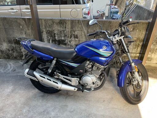 【お取り置き中】ヤマハ YBR125 キャブ 走行3k サスタイヤ他ほぼ新品
