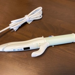 【引渡済】【値下げ】ヘアアイロン