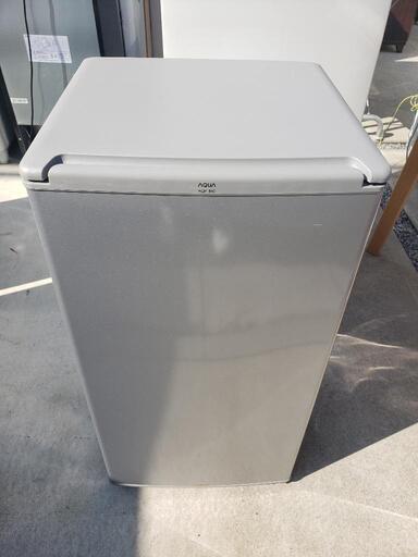 AQUA アクア 1ドア冷蔵庫 AQR-81C シルバー 75L 2014年製 \n\n