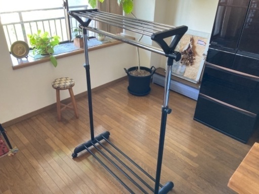 ハンガーラック美品