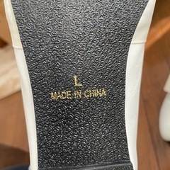 白パンプス　サイズLの画像