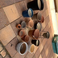 【受渡済】植木鉢　大小色々　差しあげます