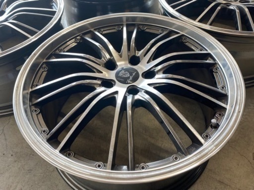 トラフィックスター　19インチ　8J +48 5-114.3 ４本　アルミホイール