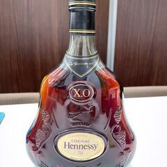 ﾌﾞﾗﾝﾃﾞｰ  ﾍﾈｼｰ  XO  金ｷｬｯﾌﾟ  ｸﾞﾘｰﾝﾎﾞﾄﾙ  700ml  40度