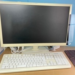 値下げした❗️中古デスクトップパソコン　PC  格安2500円