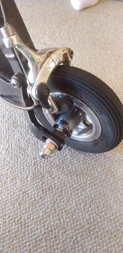 ブリジストン ハンディバイク タイヤパンクしてる