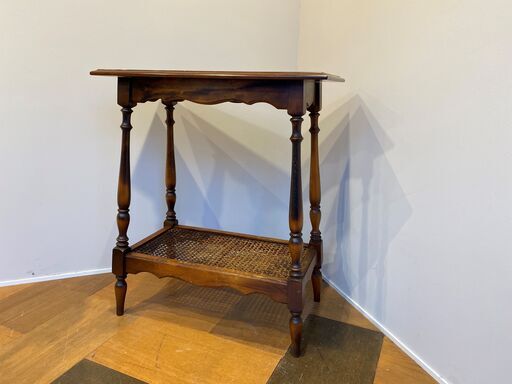 宇都宮でオシャレな家具を探すなら『オトワリバース！』オールドカリモク oldkarimoku 花台 ヴィンテージ家具 ブラウン 中古品