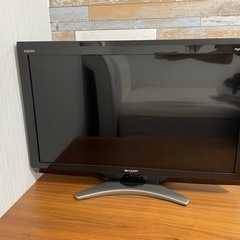 シャープ AQUOS 32Vの画像