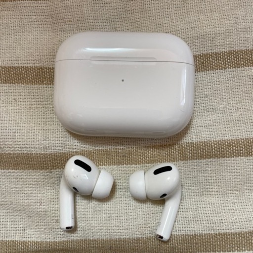 AirPods pro美品 決まりました
