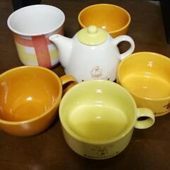 カップ　ミニティーポット、スープカップ＋おまけ
