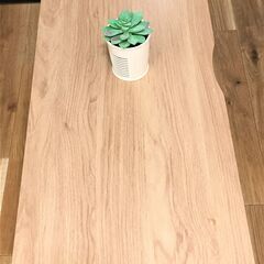 センターテーブル（脚つき）の画像