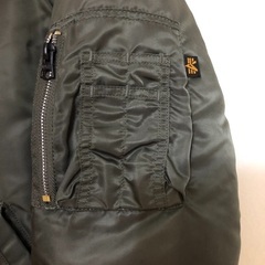 大幅値下げ中　ジャンパー　AVIREX  MA-1の画像