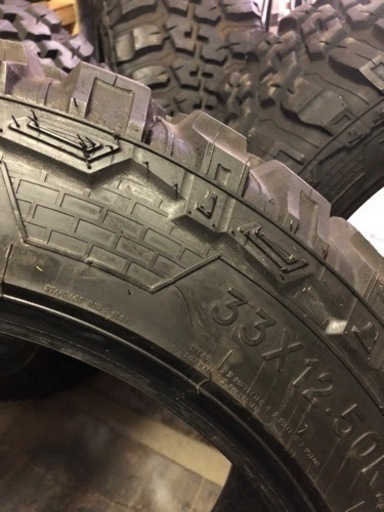 取引中、SALE！バリ山 33×12.50R20 別途新品10j 12j 装着販売可能 4本セット 12万円のタイヤが4万円ですよw