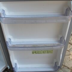 2ドア 118L 冷凍冷蔵庫 シャープ 2016年製 宮前区の画像