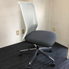 1脚売買成立、残り2脚　コクヨ　オフィス椅子27000円を105...