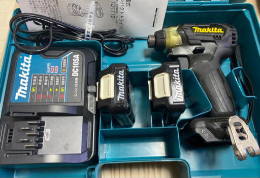 中古 マキタ　TD111D 10.8V  充電式 インパクトドライバー　フルセット