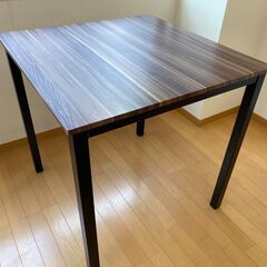 LOWYA　ダイニングテーブル　カフェテーブルの画像