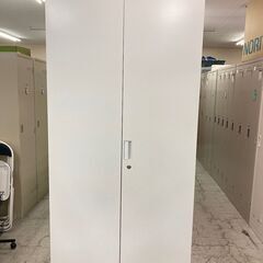 中古　美品　コクヨ　両開き書庫　鍵2付　ホワイト　開き戸　スチー...