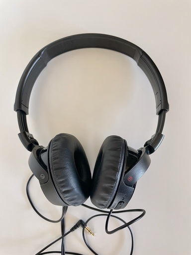 SONYのノイズキャンセリングヘッドホン