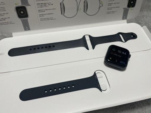 Apple Watch Series 5（GPSモデル）- 44mmスペースグレイアルミニウムケースとブラックスポーツバンド